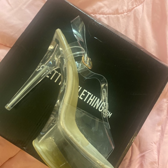 plt clear platform shoes - Picture 3 of 3
